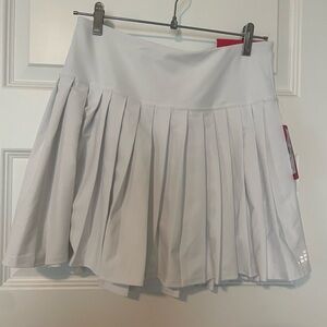 Women's White Pleated Skort NWT